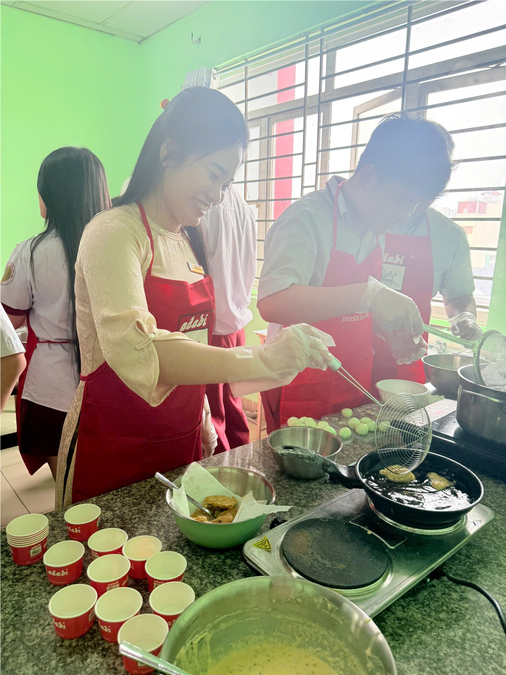 Trường THCS-THPT Bắc Sơn đón đoàn sinh viên Universiti Teknologi Malaysia (UTM) giao lưu học thuật - văn hoá trong chương trình REACH - Vietnam 2025