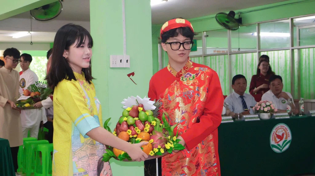 Trường THCS - THPT Bắc Sơn long trọng tổ chức lễ dâng hương, tưởng niệm nhân ngày Giỗ Tổ Hùng Vương
