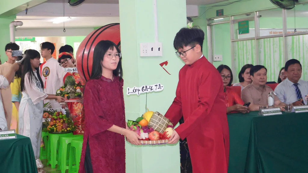 Trường THCS - THPT Bắc Sơn long trọng tổ chức lễ dâng hương, tưởng niệm nhân ngày Giỗ Tổ Hùng Vương