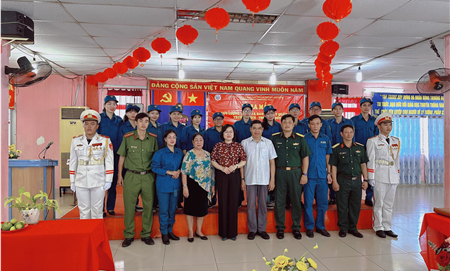 Lễ Công bố Quyết định thành lập Ban Chỉ huy quân sự và đơn vị tự vệ nhằm sử dụng lực lượng tự vệ tại chỗ